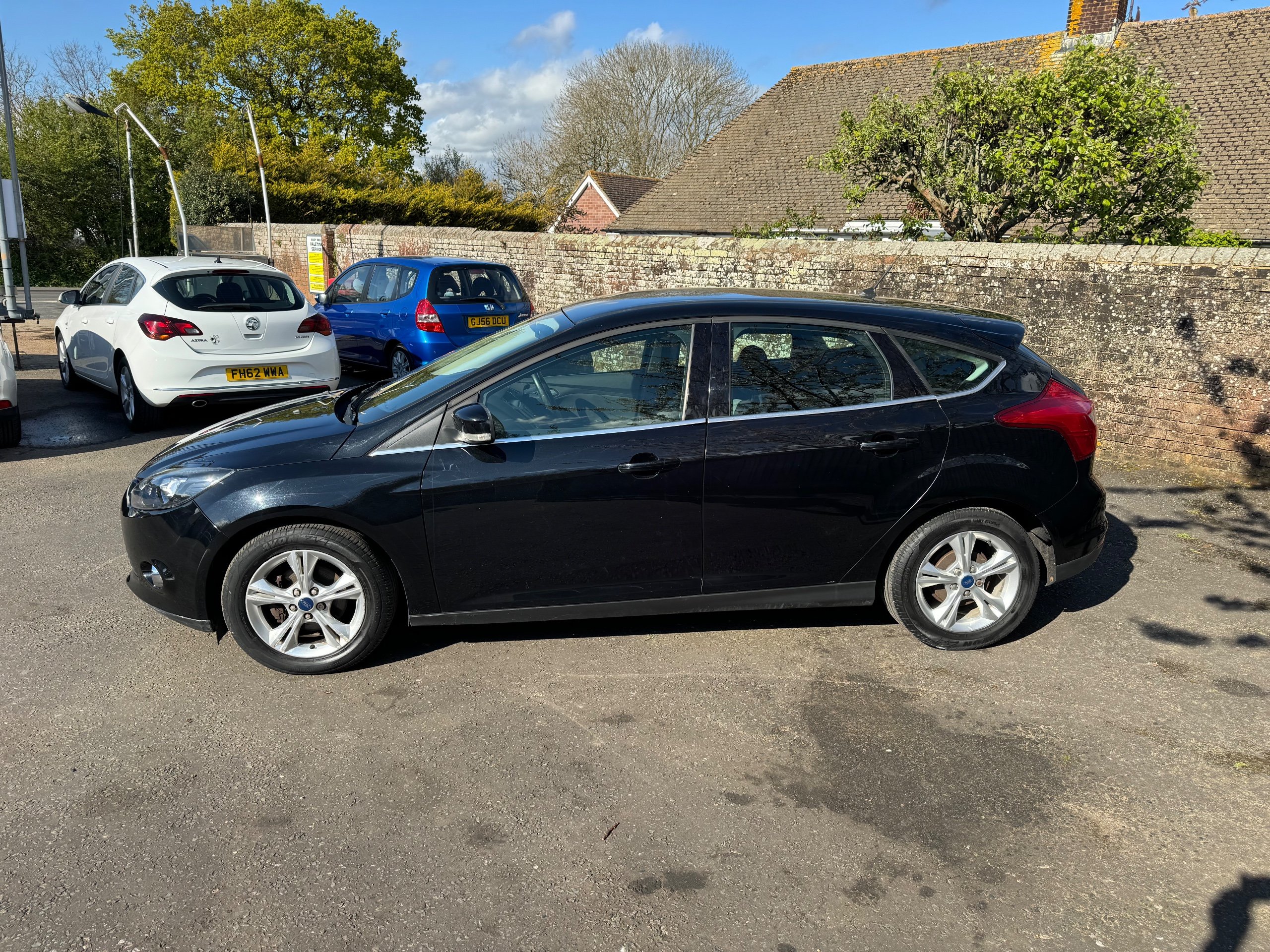Used 2011 Ford Focus 1.6 ZETEC 5Door AUTO for sale in Ringmer, East Sussex Busy Bee Garage